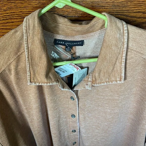 Jane & Delancey Casual Tan Shirt - Picture 3 of 10
